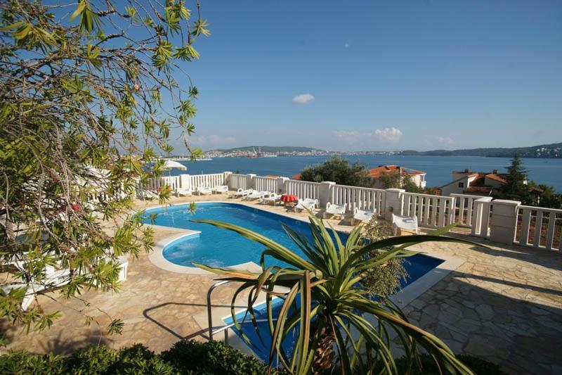 Residence Villa Irena Apartments Trogir Exterior foto